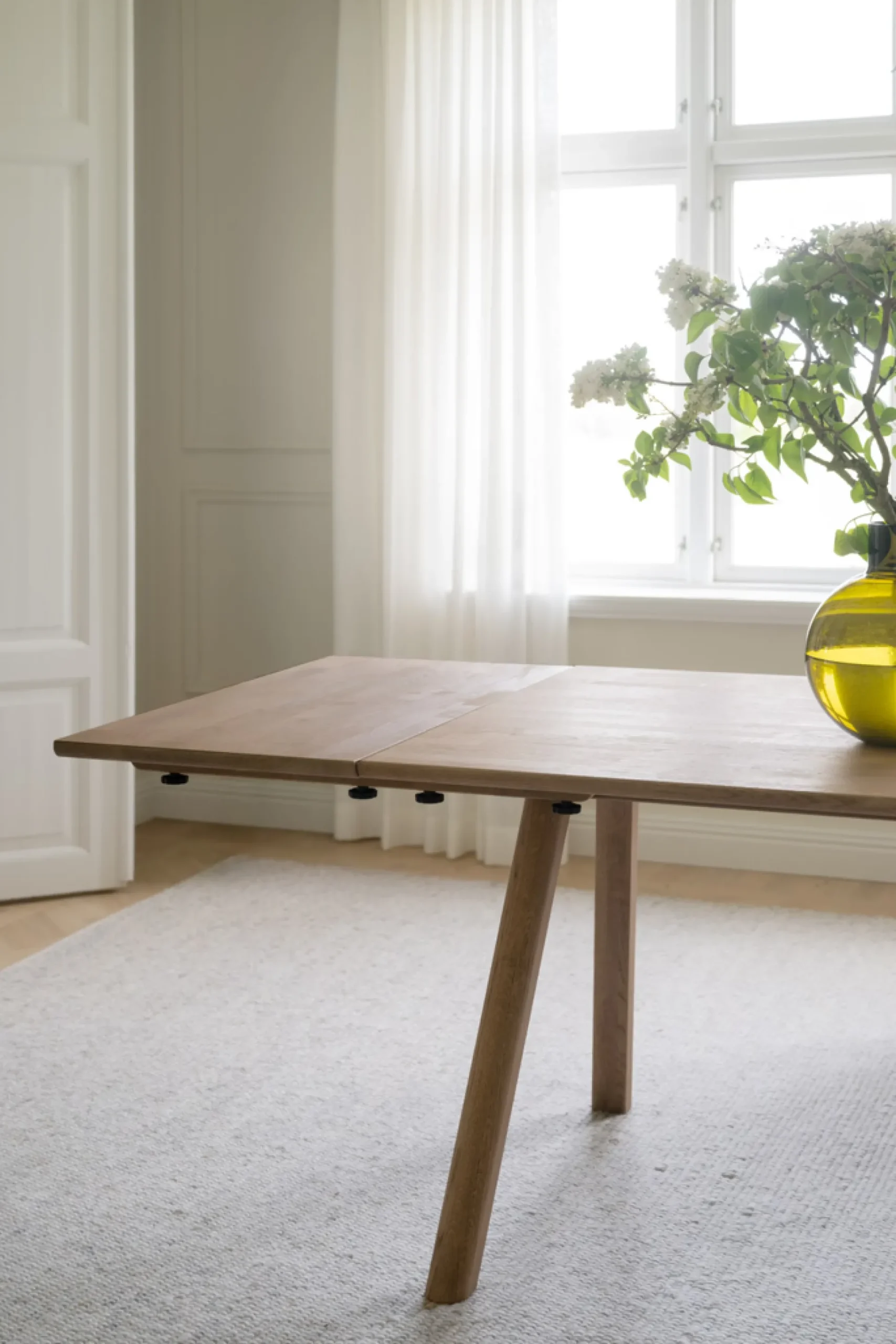 Clapperton (ruokapöytä 220x95 hiekka tammi)