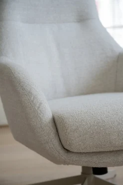 Conroe (lepotuoli vaalea beige kangas/beige metalli pyörivä)