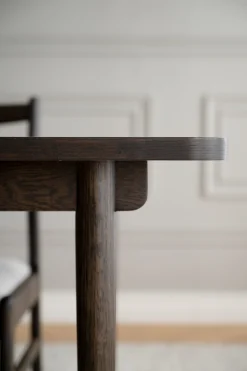 Fairmount (ruokapöytä 220x95 beige hpl/ruskea tammi)