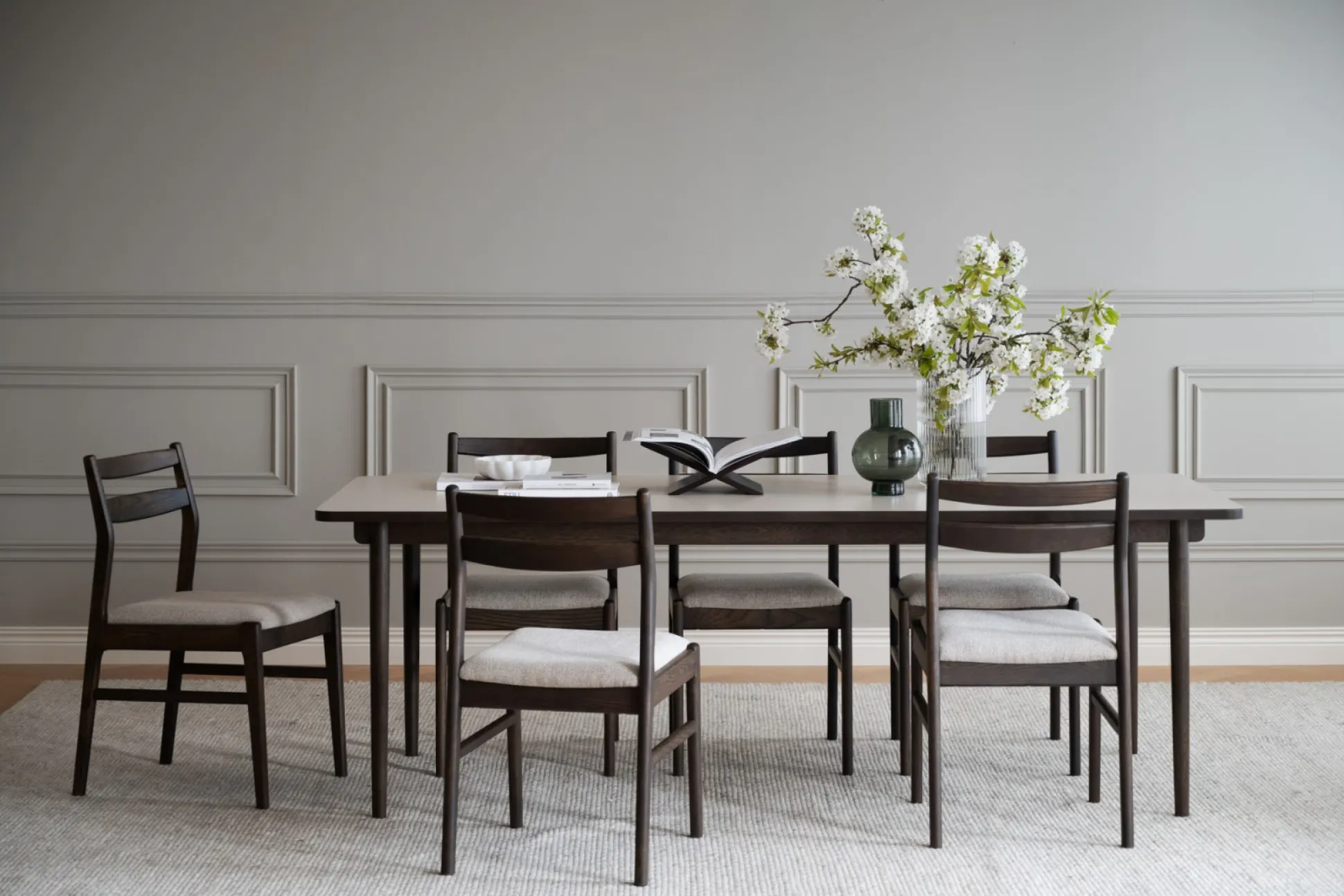Fairmount (ruokapöytä 220x95 beige hpl/ruskea tammi)