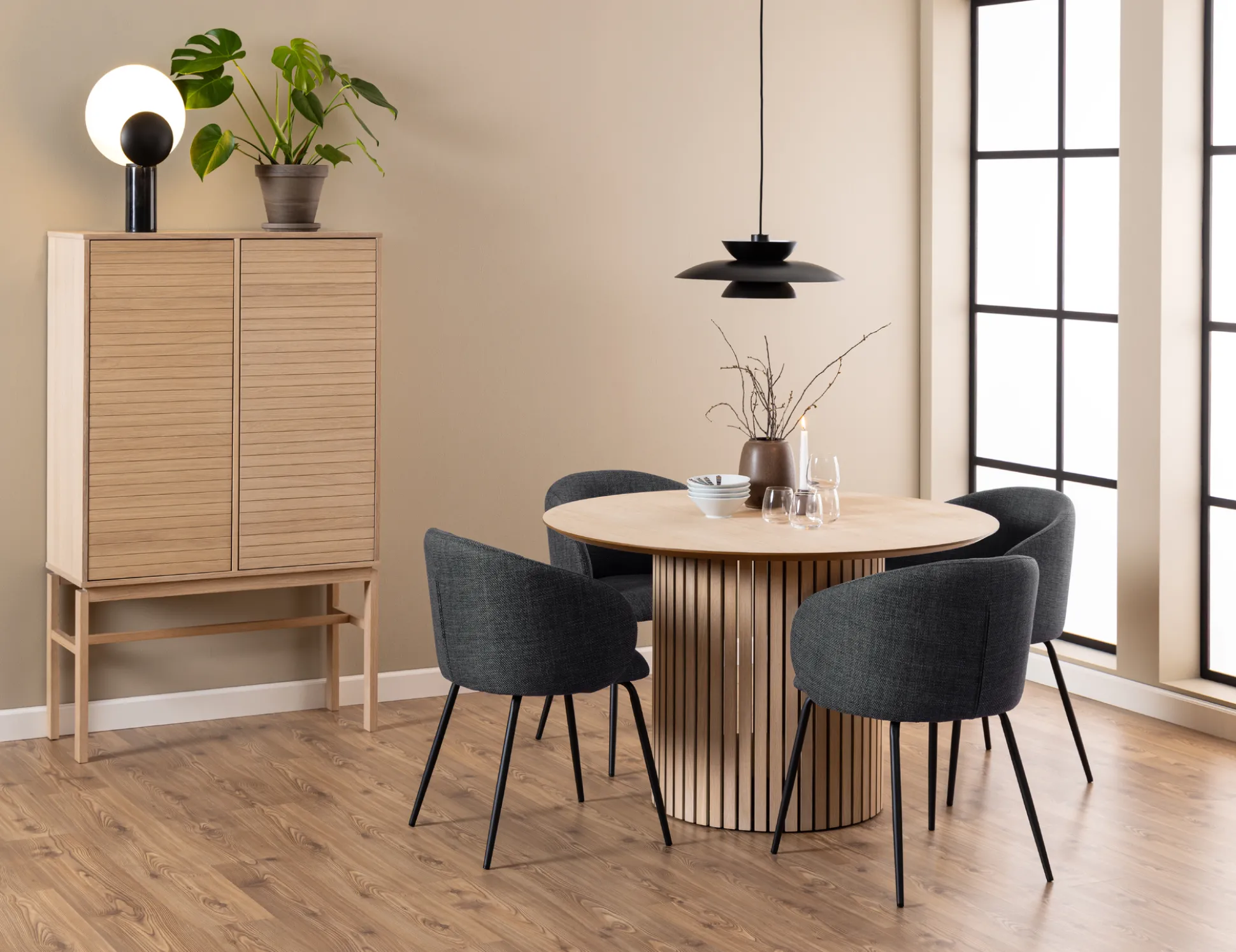 Linley (ruokapöytä pyöreä 120 cm)