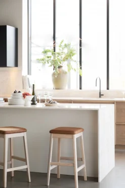 Livermore (jakkara valkokuulto tammi/ruskea keinonahka)