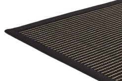 Lyyra (musta 160x230 cm matto)