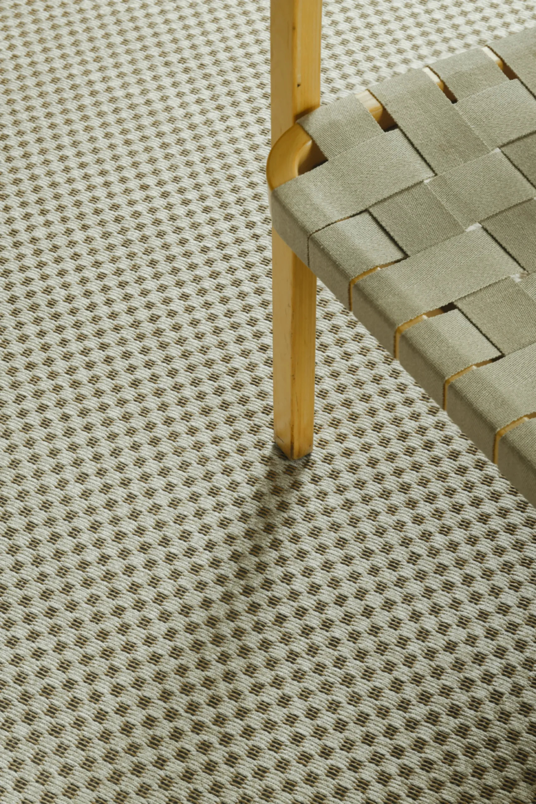 Pastilli (valko-pellava 160x230 cm matto)