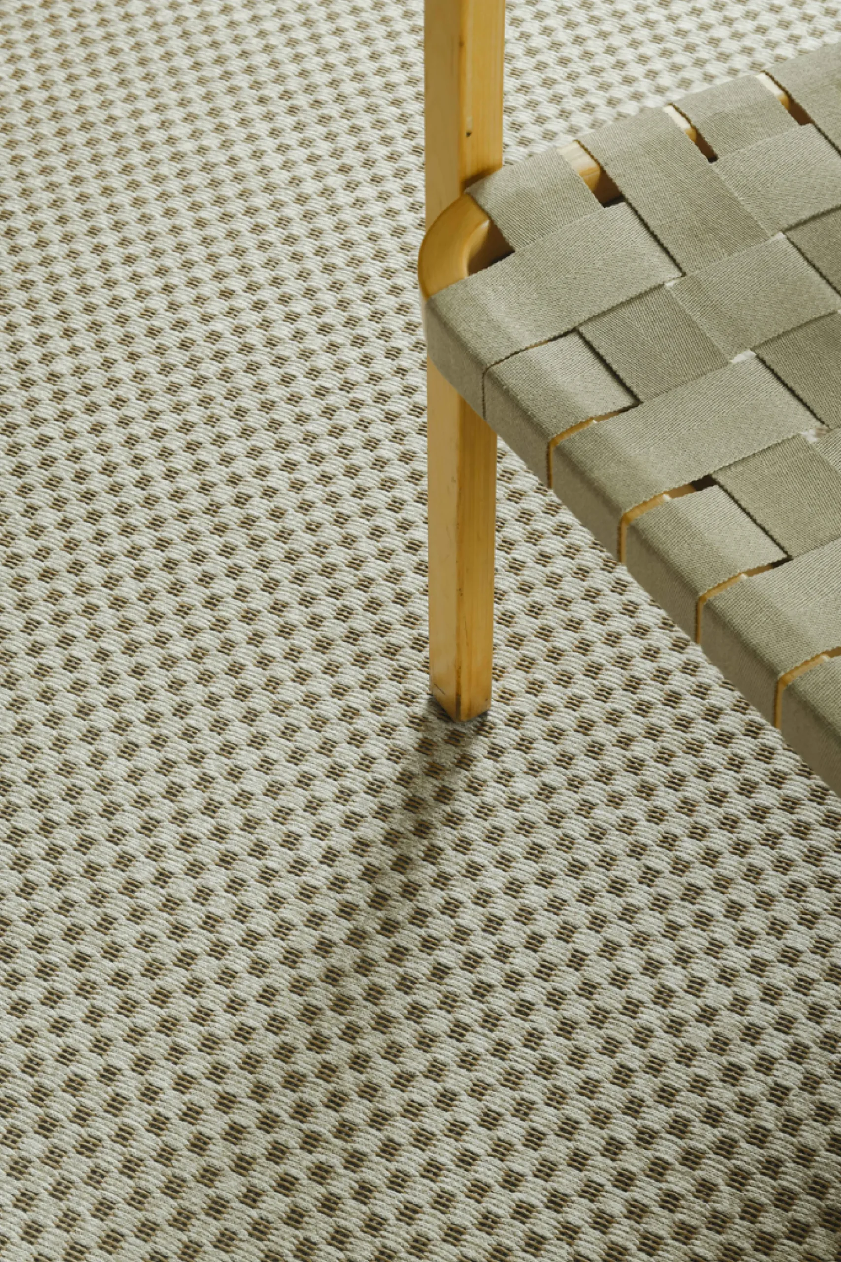 Pastilli (valko-pellava 160x230 cm matto)